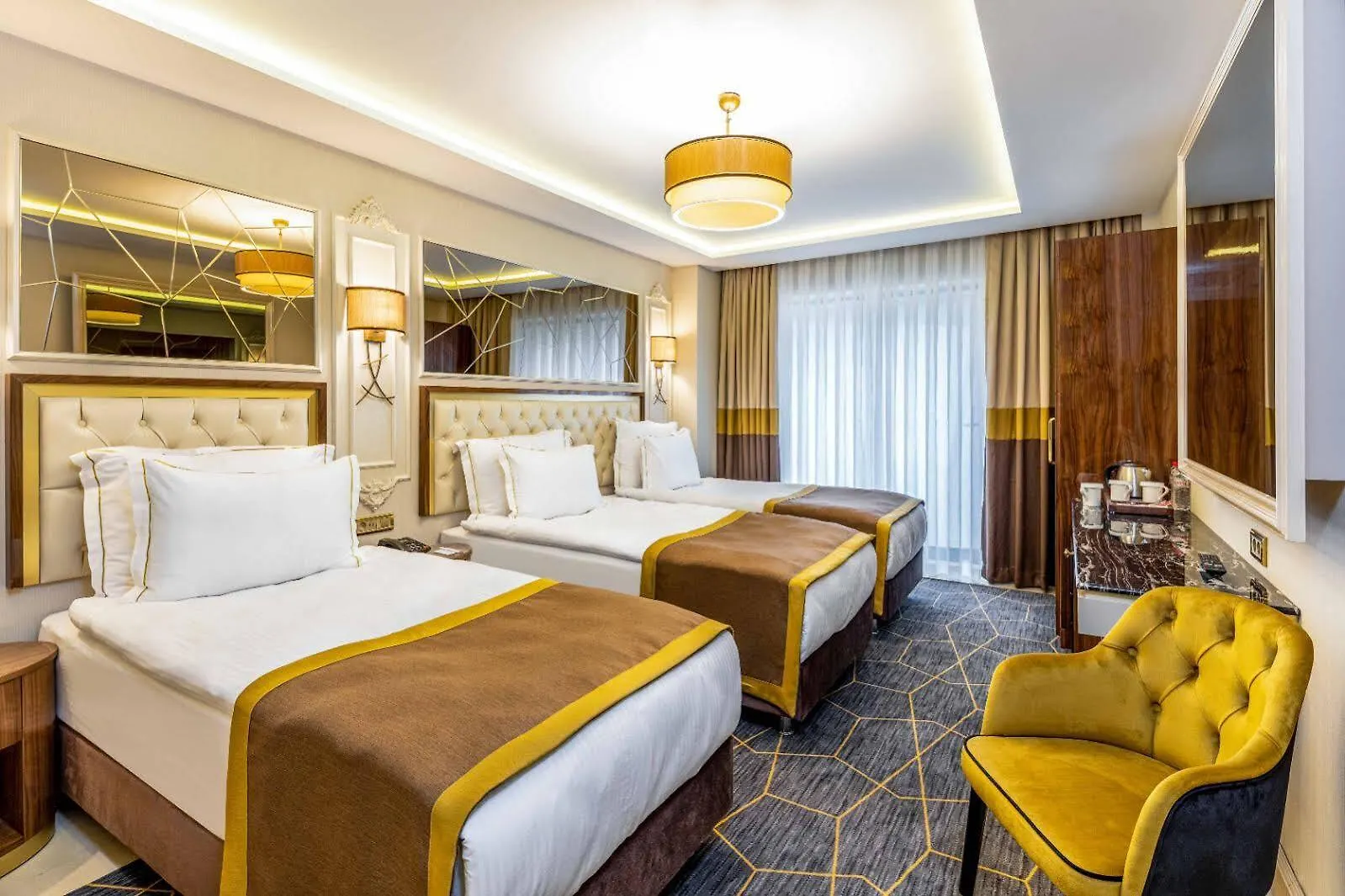 Beethoven Senfoni Hotel Istanbul 4*,
