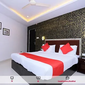 Otel Capital O 61059 Green Life Kochi
