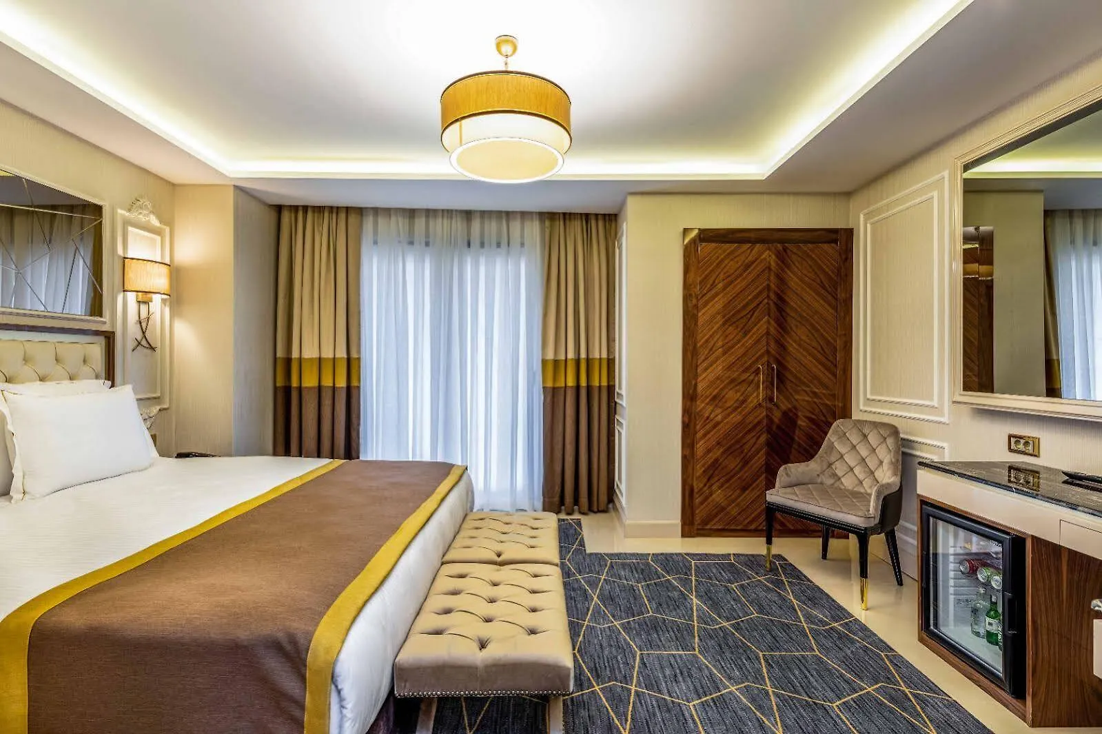 Beethoven Senfoni Hotel Istanboel